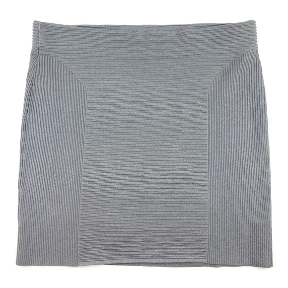 Women’s Express Gray Body Contour Mini Skirt Size XL NWT - Picture 2 of 3